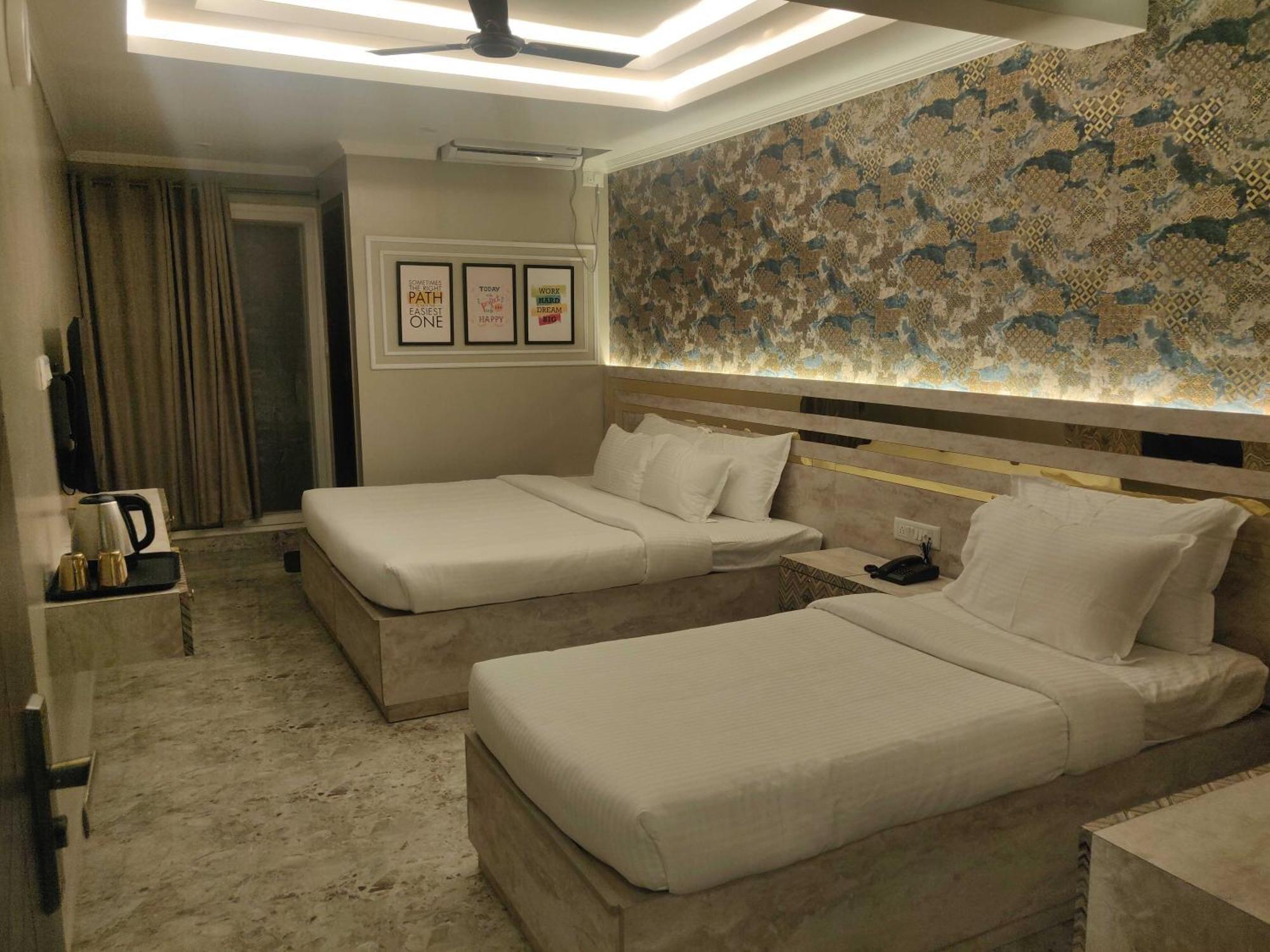 Super Townhouse Shivamogga Formerly Karthik Bhavan Екстериор снимка